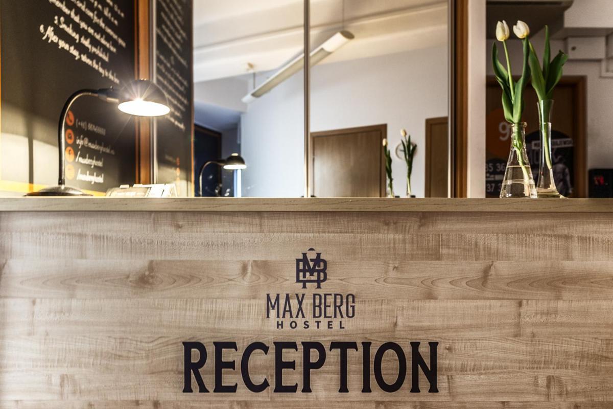 Max Berg Hostel ヴロツワフ エクステリア 写真